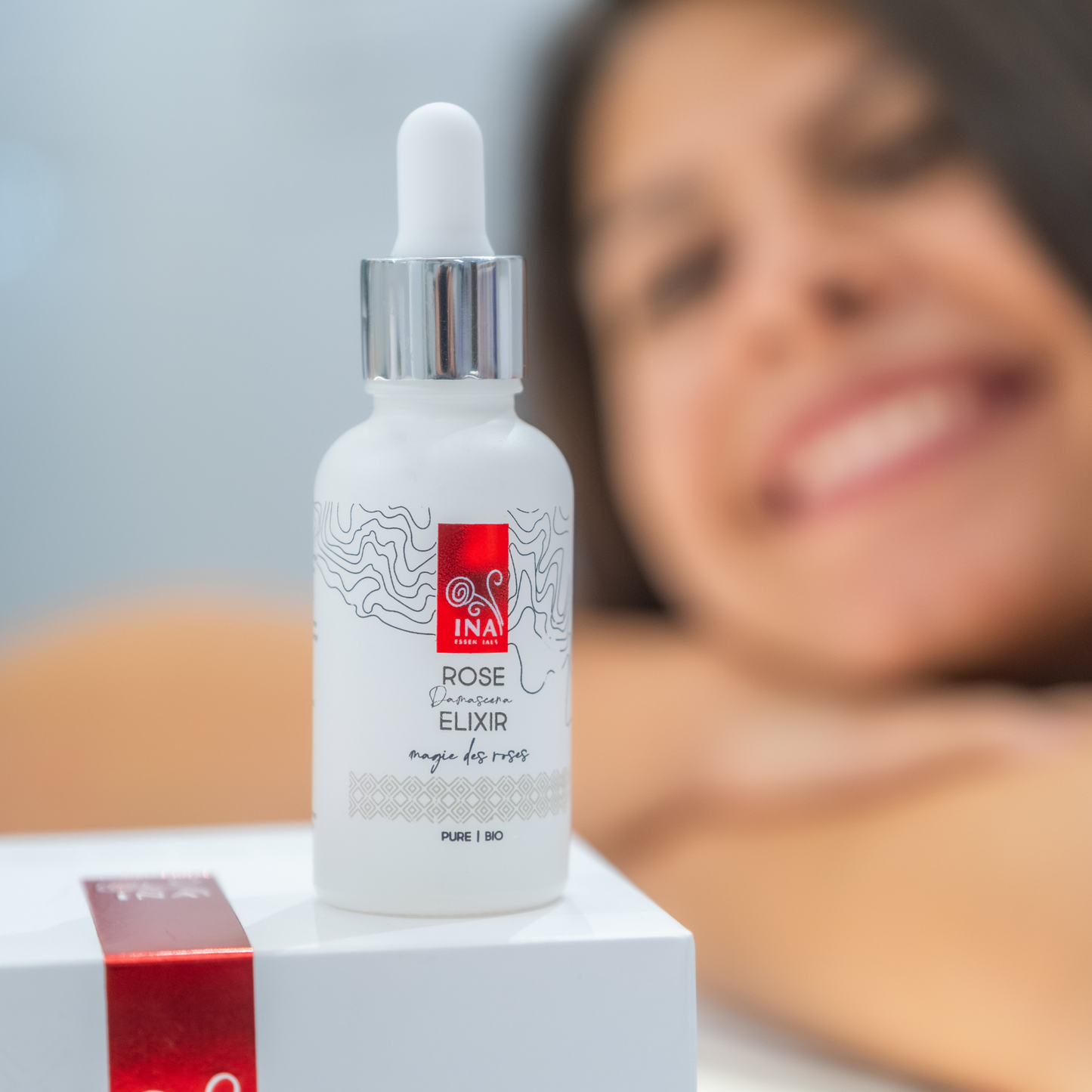 Kúpte 2 Pleťové Anti-Age Séra, 1 Aktívny Hydratačný Krém Dostanete Zadarmo