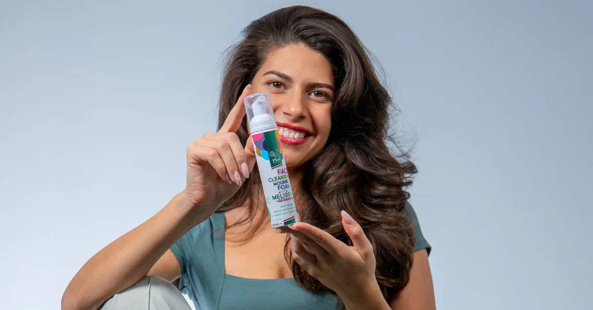 Rodinne vyrábaná čistiaca pleťová pena s Medovkou