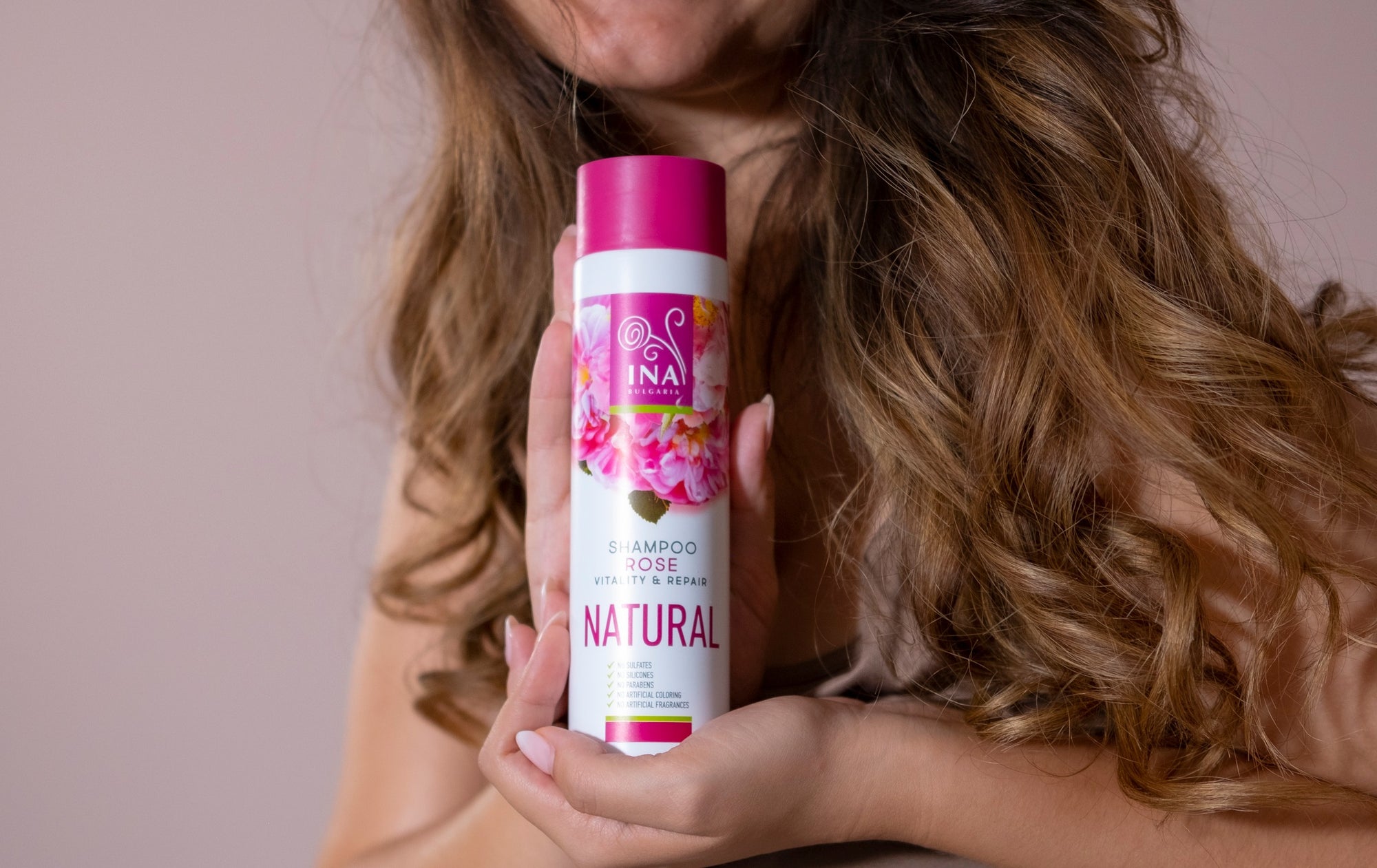 Magický Ružový šampón pre suché a poškodené vlasy - s obsahom najdrahšieho oleja na svete