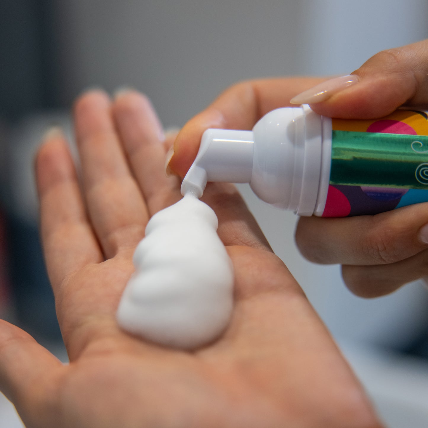 Prírodná čistiaca Pena na Tvár s Medovkou a Gerániom – pre každý typ pleti