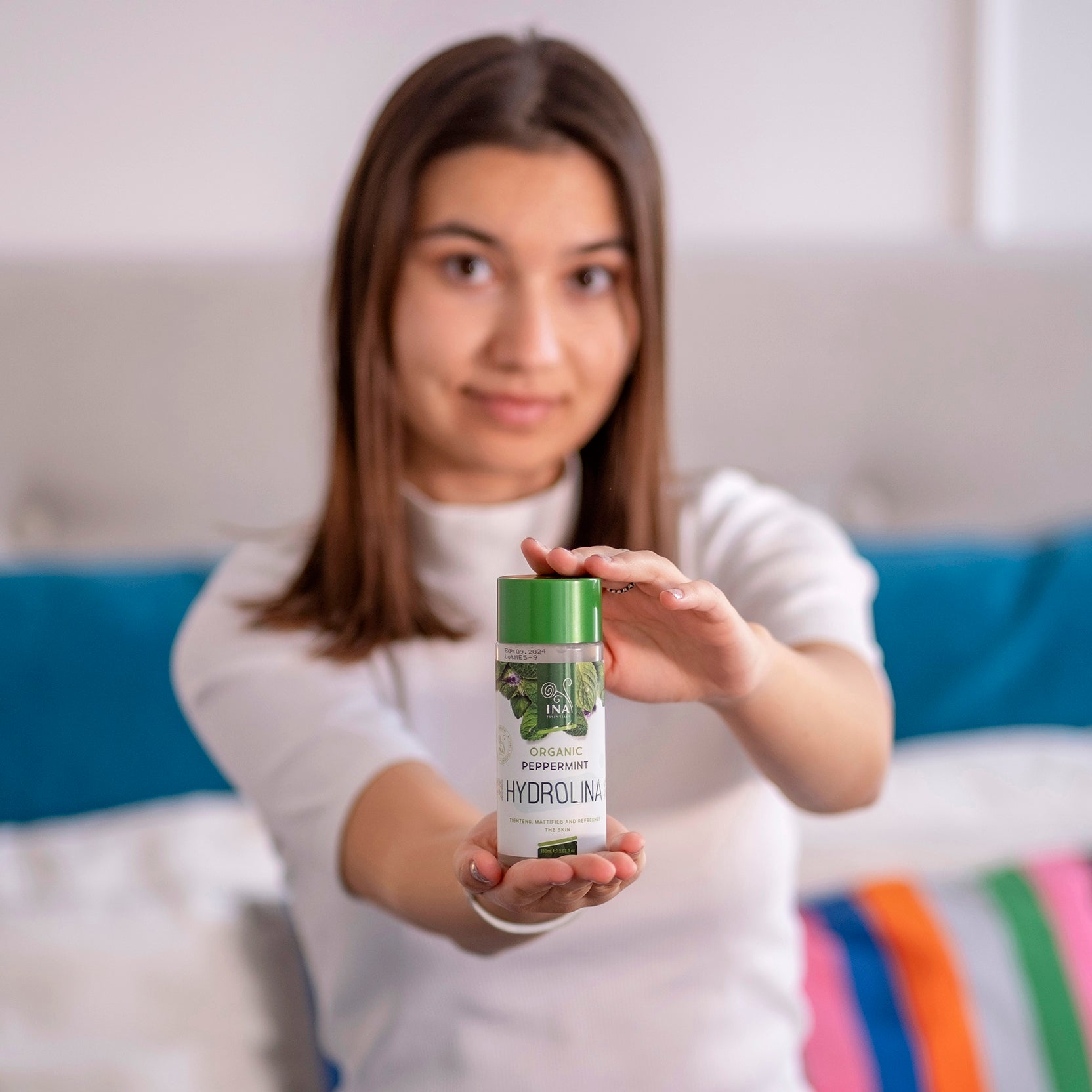 Organická voda z Mäta - Hydrolina pre Vypnutie pleti a Matný efekt