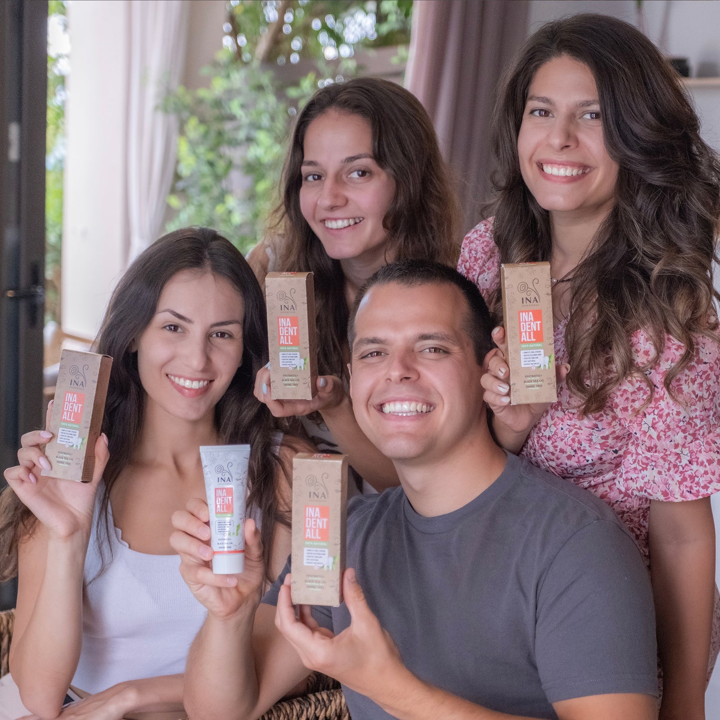 Kúpte si 3 Zubné Pasty Ina Dent-All a dostanete 2 Prírodné Zubné pasty Zadarmo